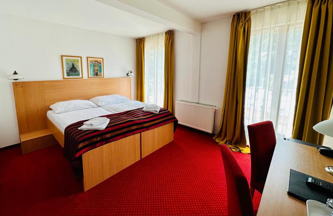 Hotel & Penzion Grand Matej Banská Štiavnica Exteriér fotografie