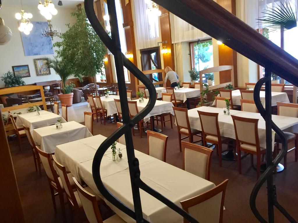 Hotel & Penzion Grand Matej Banská Štiavnica Exteriér fotografie