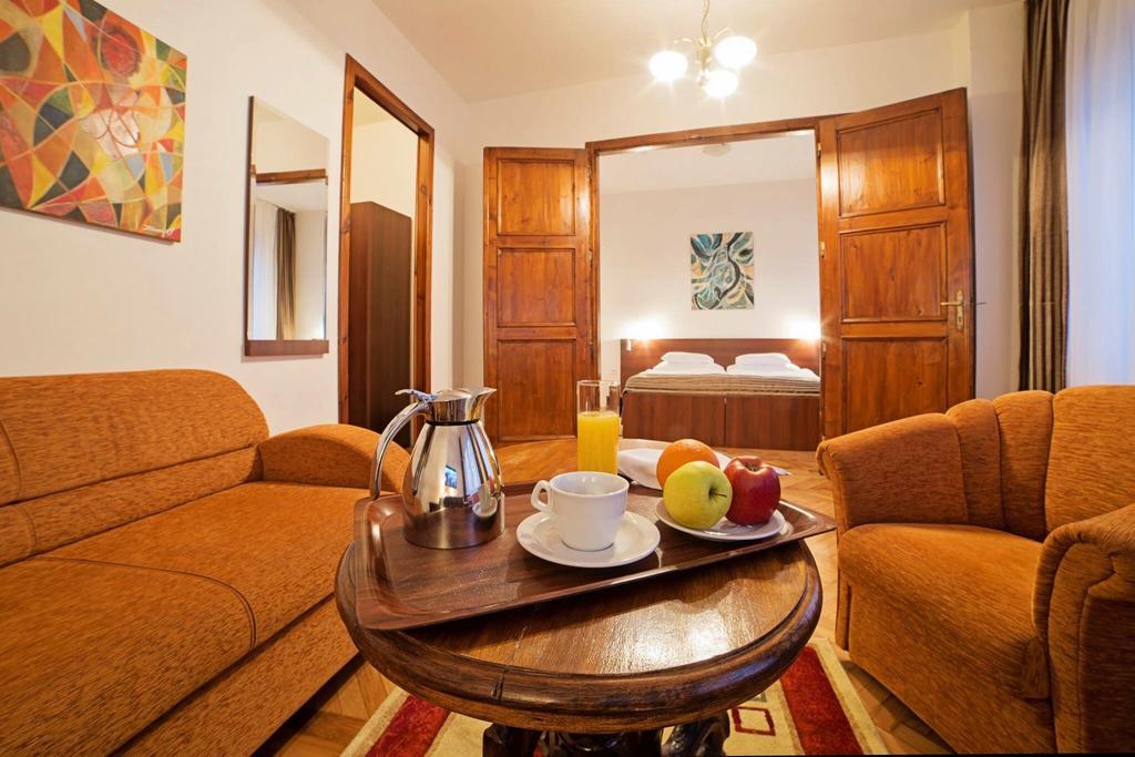 Hotel & Penzion Grand Matej Banská Štiavnica Exteriér fotografie